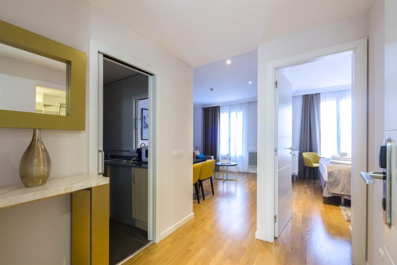 Lh Gran Via Selection Appartement Madrid Buitenkant foto